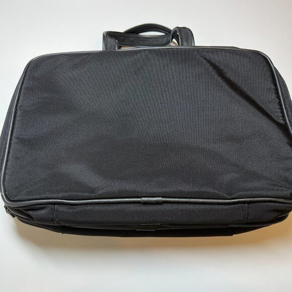 MODELA Toiletry Travel Case Bag - Picture 3 of 8
